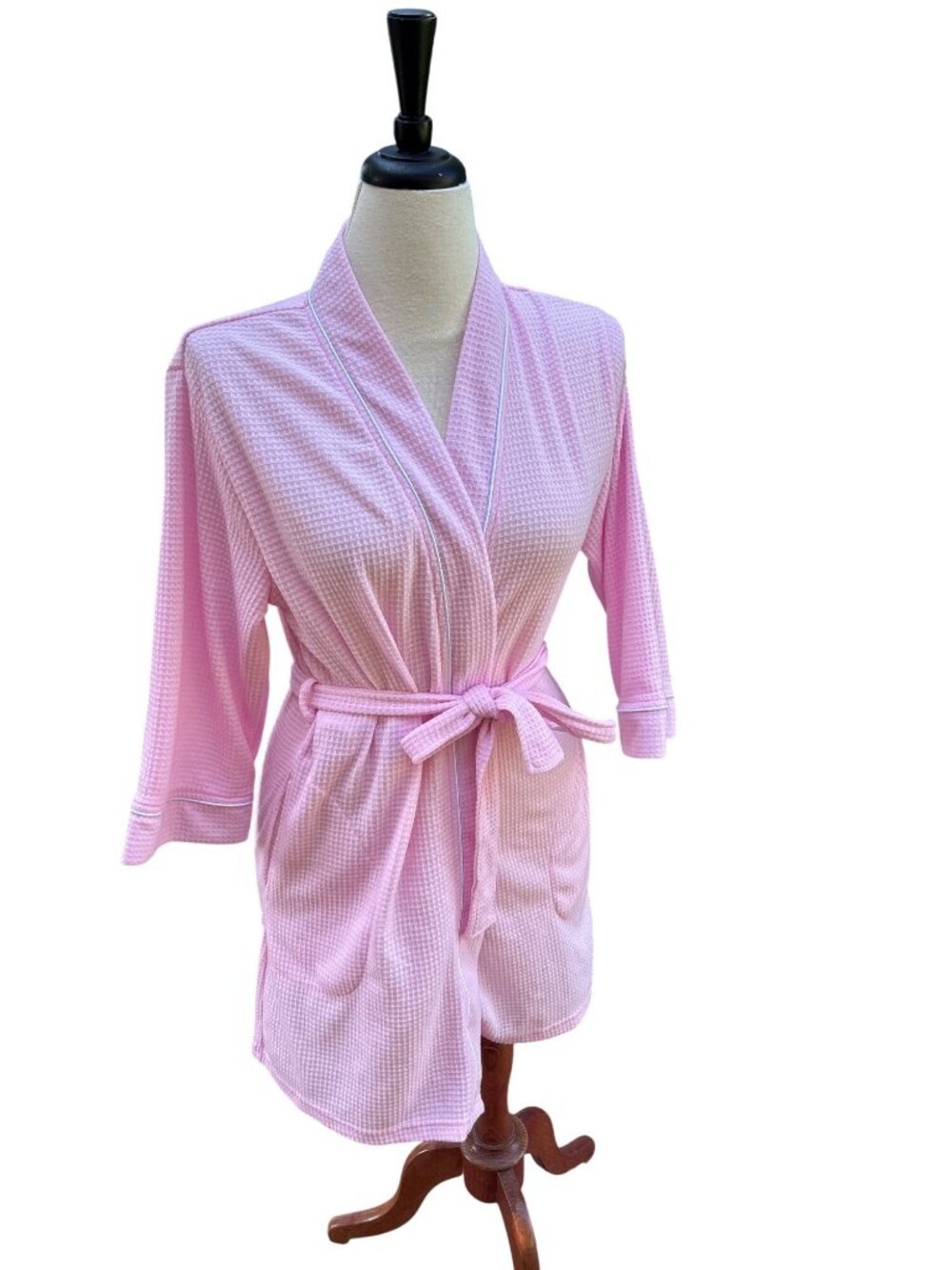 Pink Waffle Knit Short Robe With Tie Belt & Contrasting Trim Size Small